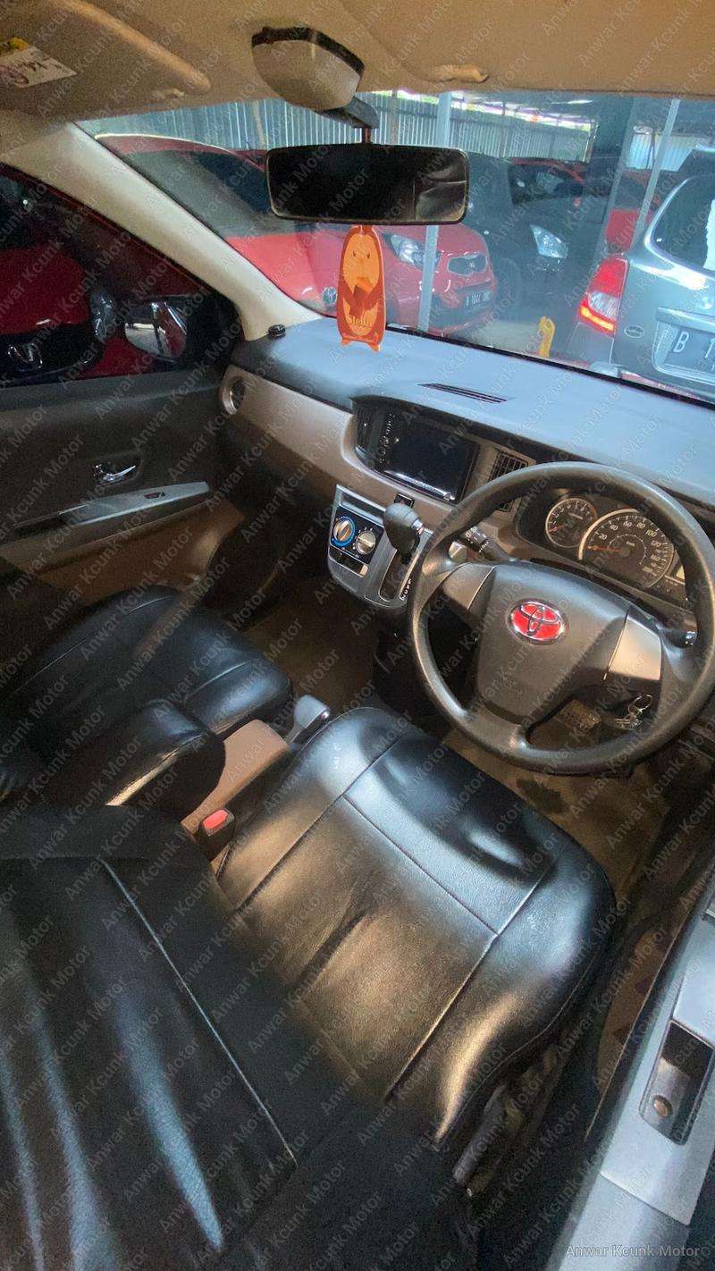 Toyota Calya G - 2