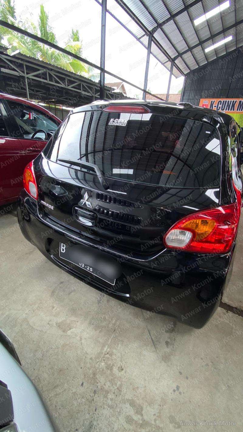 Mitsubishi Mirage GLX - 4