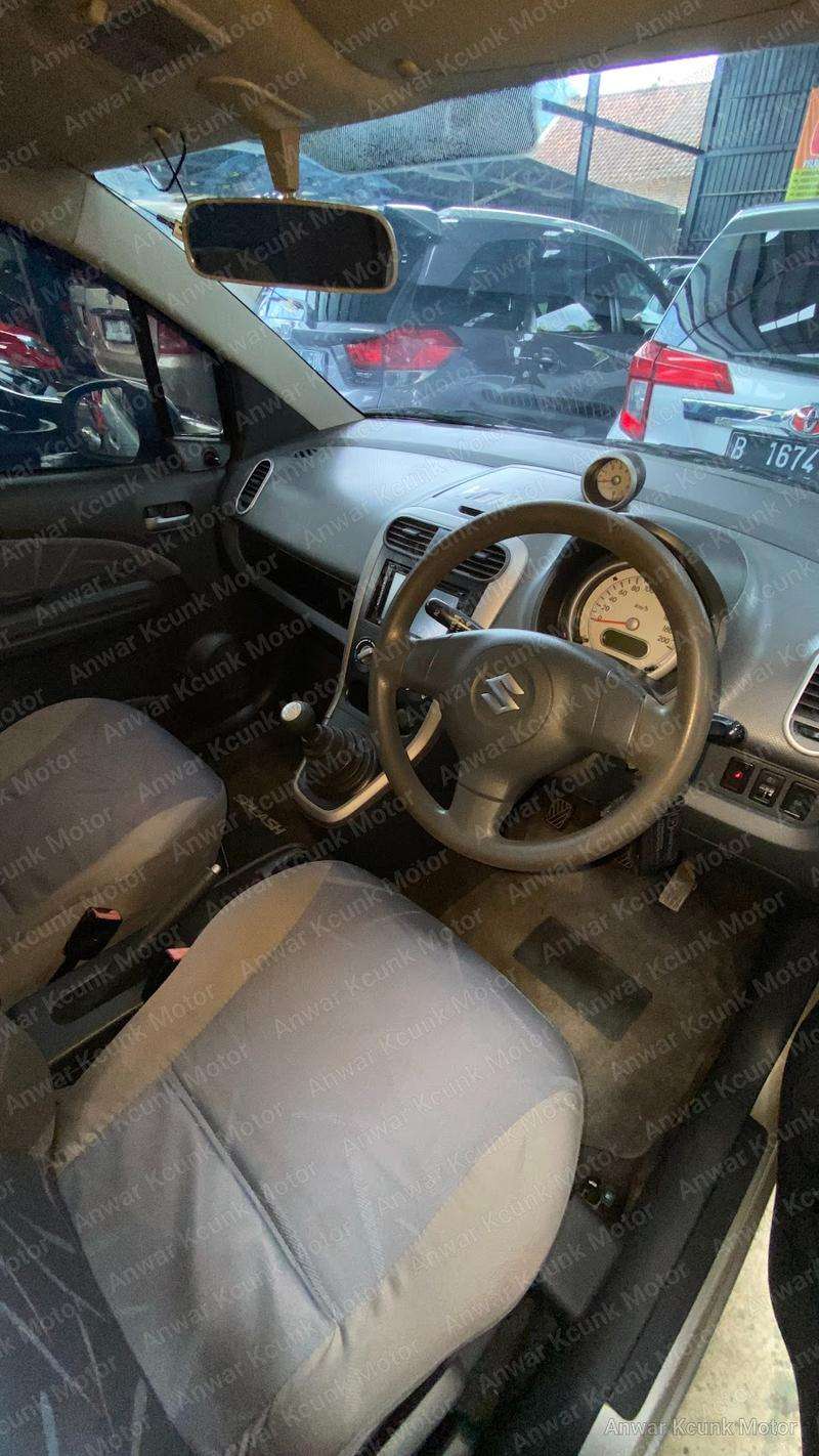 Suzuki Splash GL - 2