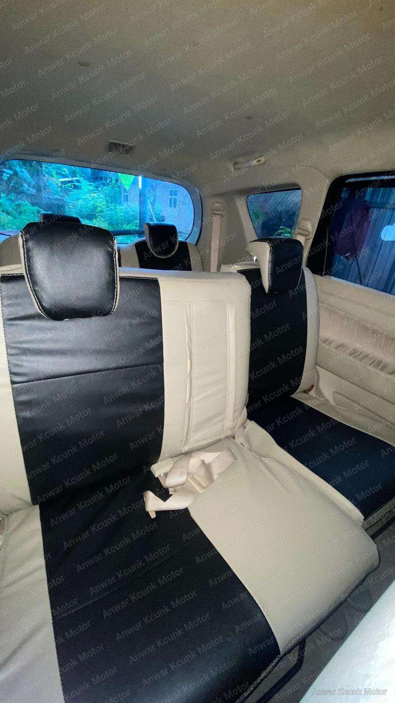 Suzuki Ertiga GL - 3