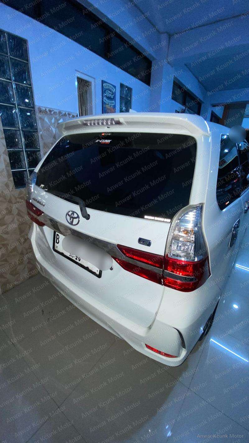 Toyota Avanza E - 4