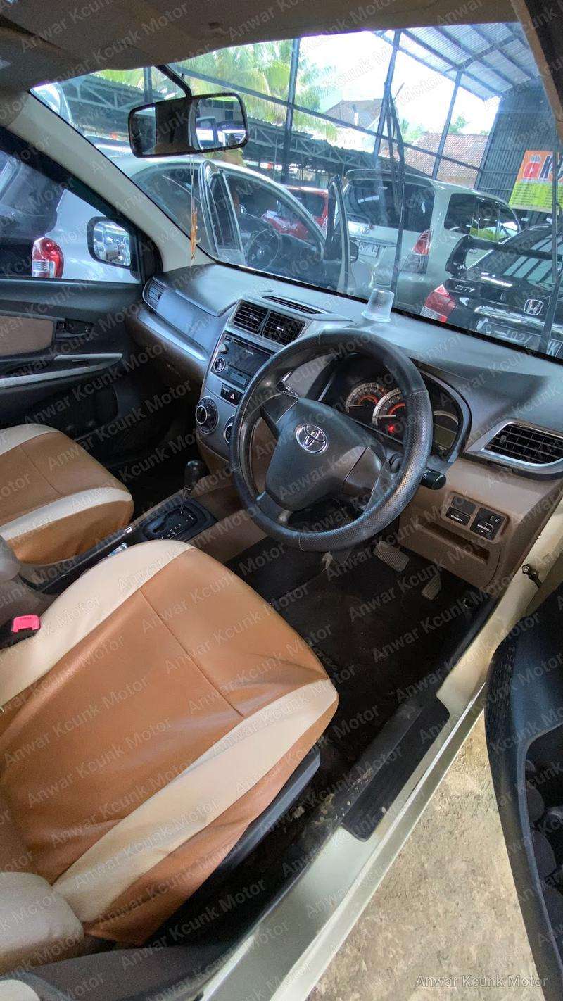 Toyota Avanza G - 2